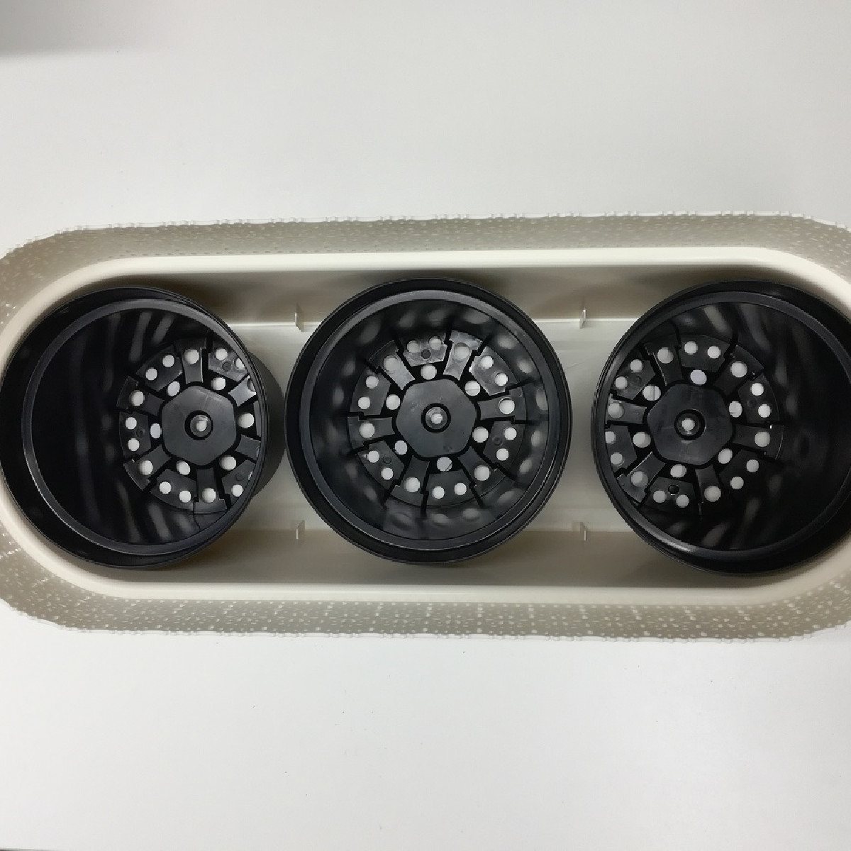 Truhlík BELLA - krémový - 50 cm - 1 ks